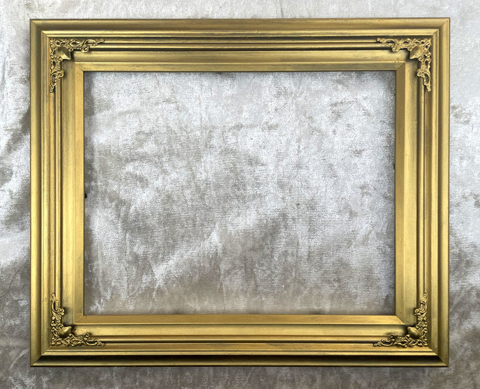 Fine Ornate Rococo Gilt Composite Gallery Picture Frame