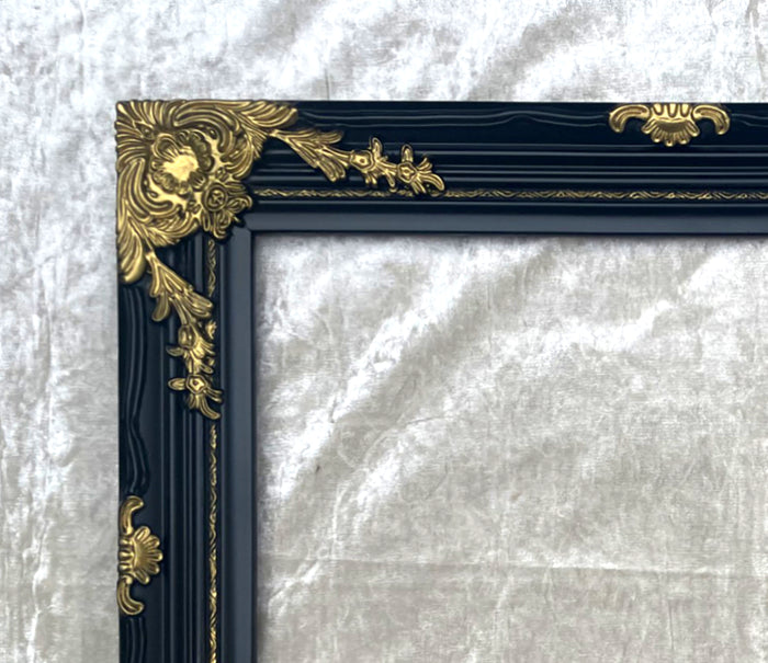 Fine Large Ornate Rococo Gilt Wood & Gesso Gallery Picture Frame